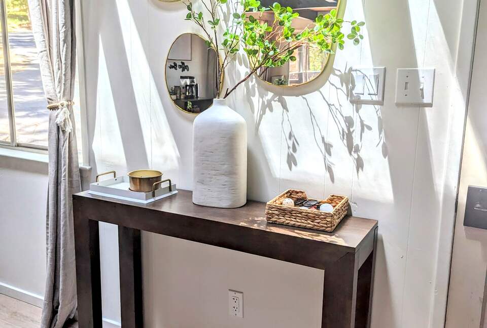 Modern Cabin in Blue Lake Springs - Arnold, California