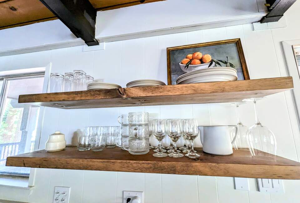 Modern Cabin in Blue Lake Springs - Arnold, California