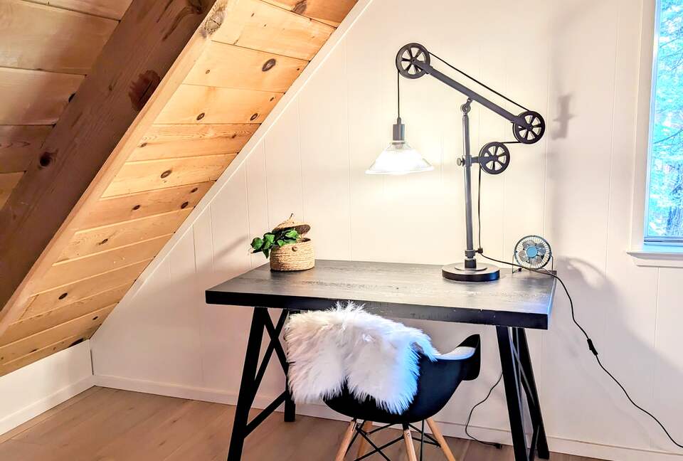 Modern Cabin in Blue Lake Springs - Arnold, California