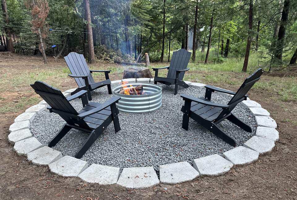 Modern Cabin in Blue Lake Springs - Arnold, California