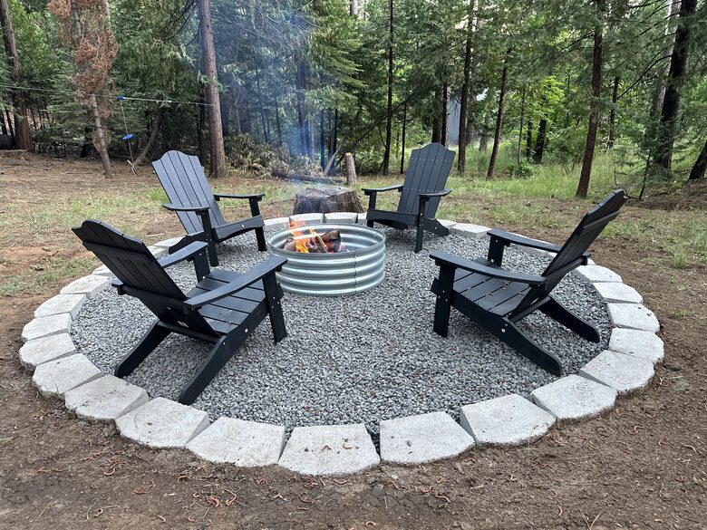 Modern Cabin in Blue Lake Springs - Arnold, California