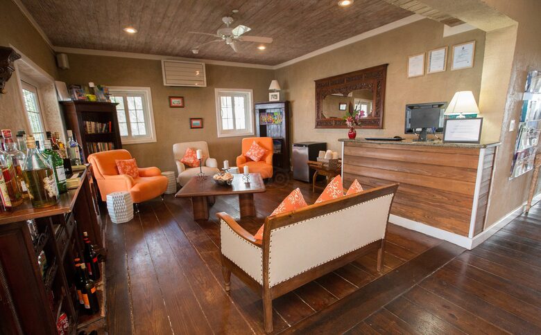 A King Room at A Stone's Throw Away (EH) - Nassau, Bahamas