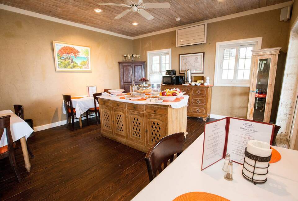 A King Room at A Stone's Throw Away (EH) - Nassau, Bahamas