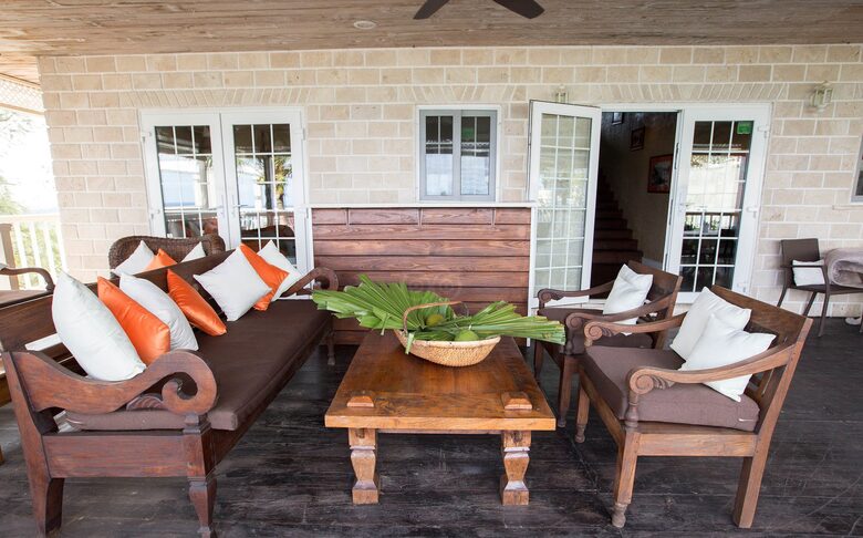 A King Room at A Stone's Throw Away (EH) - Nassau, Bahamas