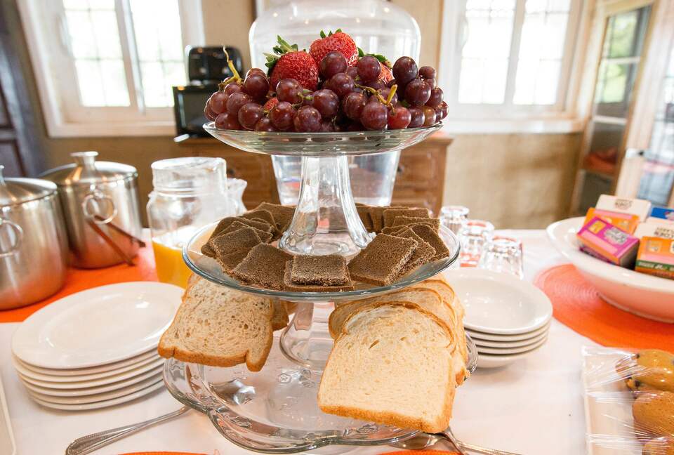 A King Room at A Stone's Throw Away (EH) - Nassau, Bahamas