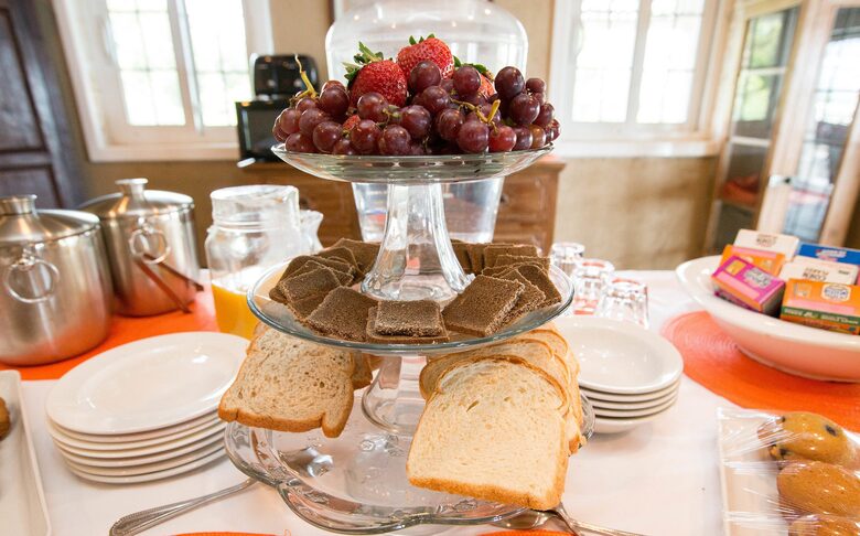 A King Room at A Stone's Throw Away (EH) - Nassau, Bahamas