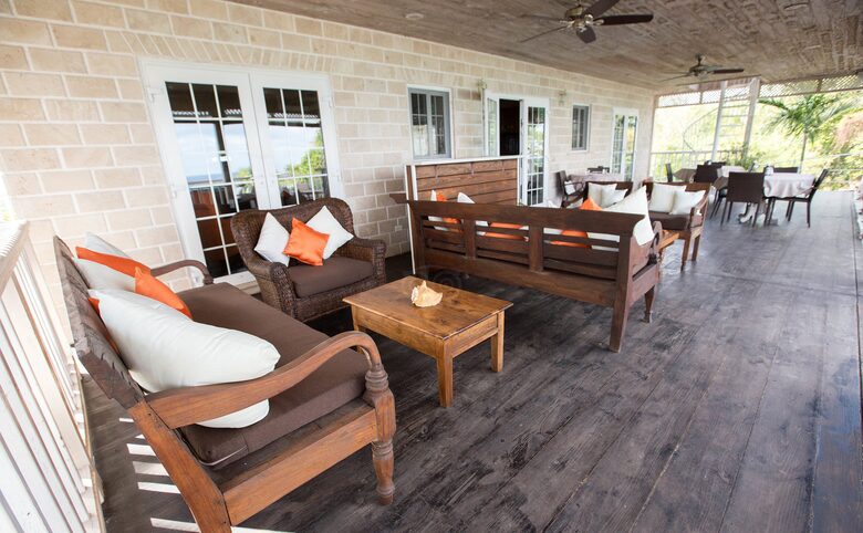 A King Room at A Stone's Throw Away (EH) - Nassau, Bahamas