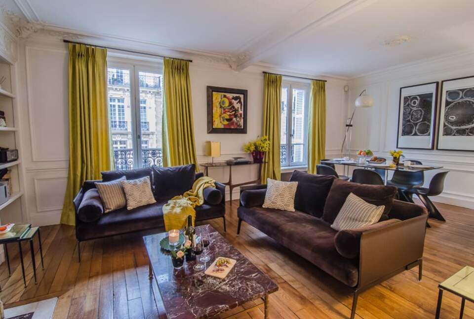 Rue du Four - Paris, France