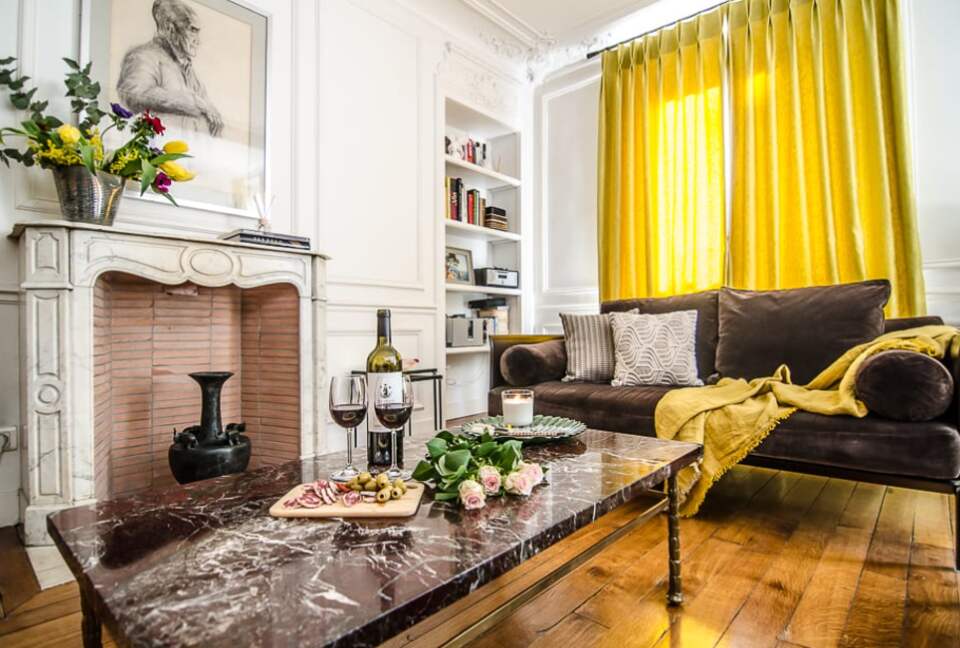 Rue du Four - Paris, France