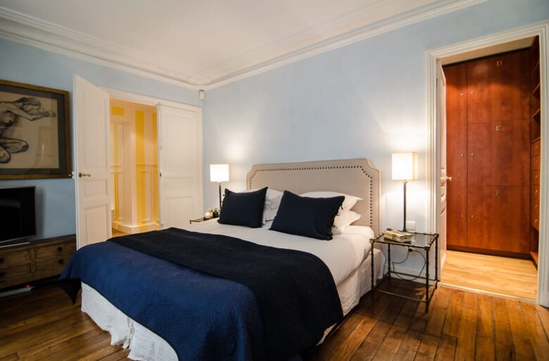 Rue du Four - Paris, France