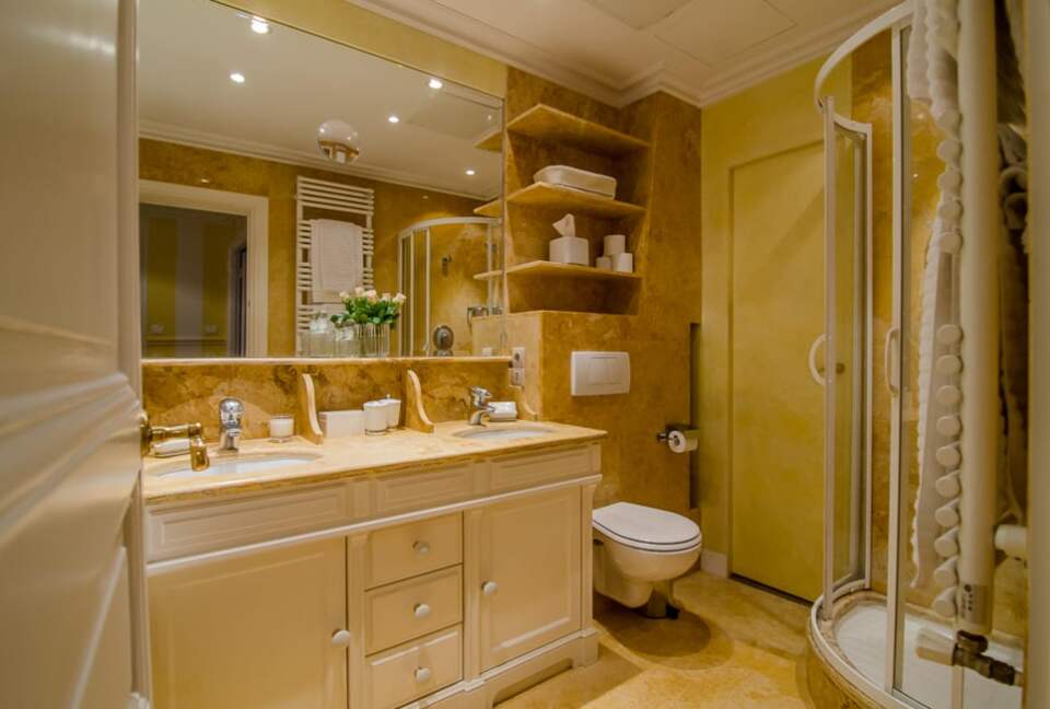 Rue du Four - Paris, France