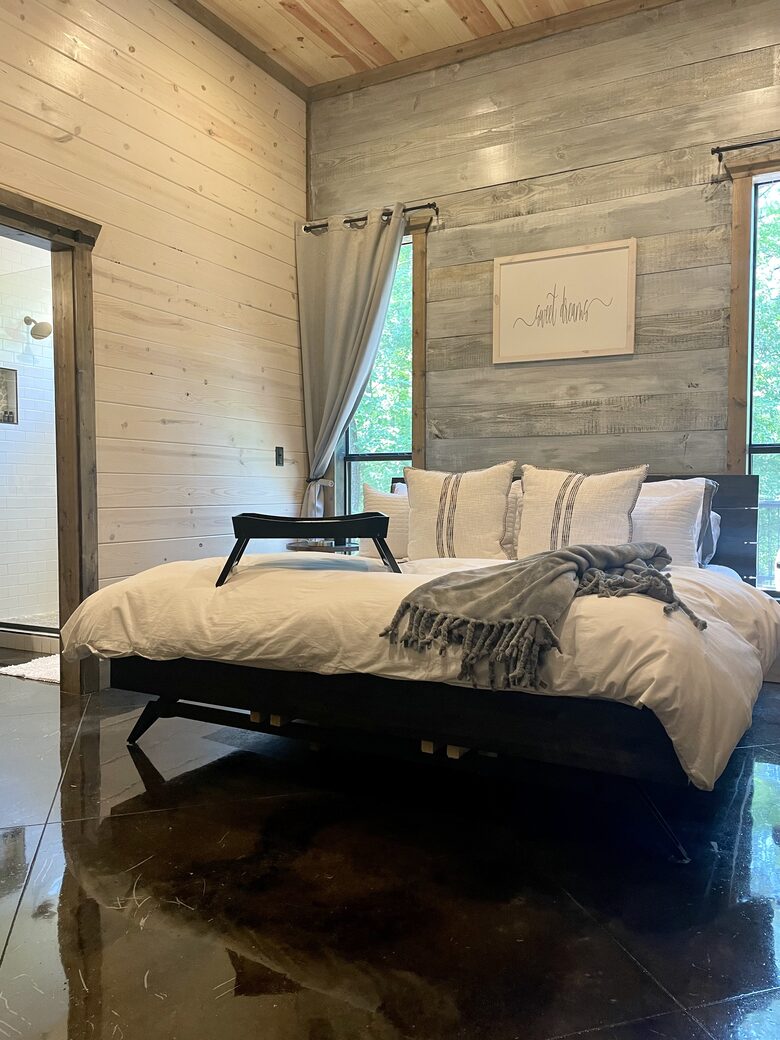 "Somethin 2 Talk About" | Cozy & Modern Cabin - Broken Bow, Oklahoma
