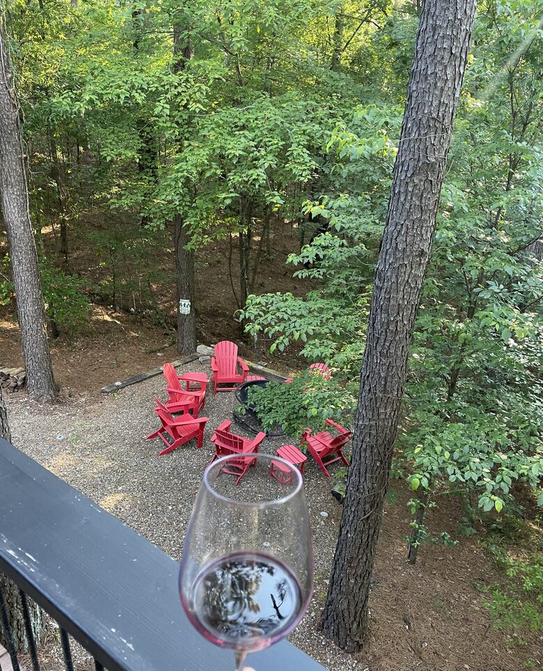 "Somethin 2 Talk About" | Cozy & Modern Cabin - Broken Bow, Oklahoma