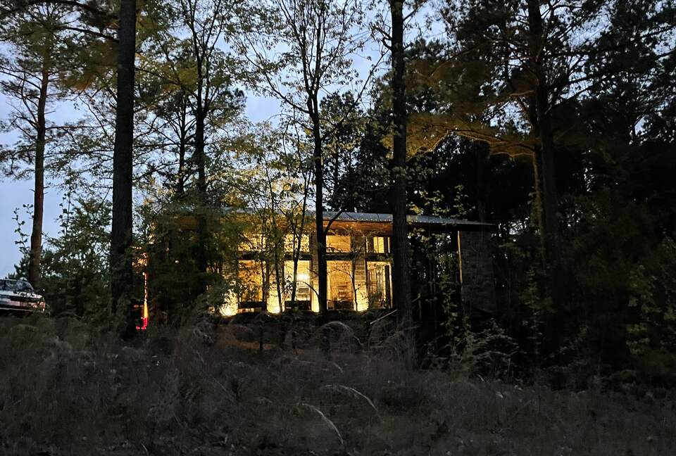 "Somethin 2 Talk About" | Cozy & Modern Cabin - Broken Bow, Oklahoma