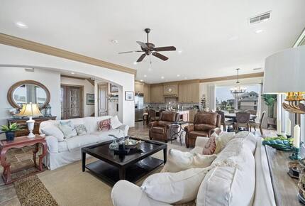 Harborwalk Bay House | Waterfront with Dock, Elevator, Golf Cart, and More - Hitchcock, Texas