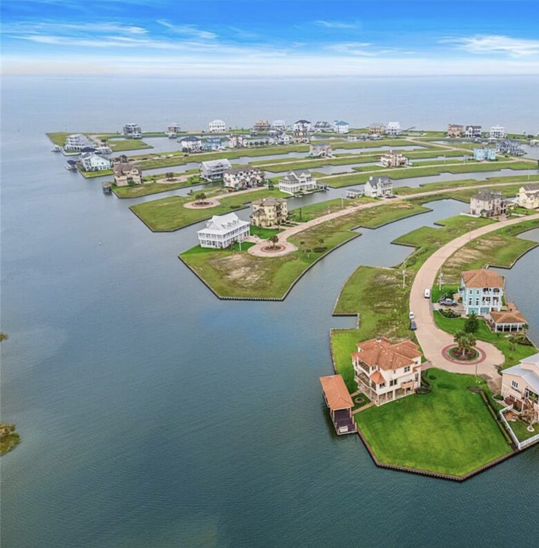 Harborwalk Bay House | Waterfront with Dock, Elevator, Golf Cart, and More - Hitchcock, Texas