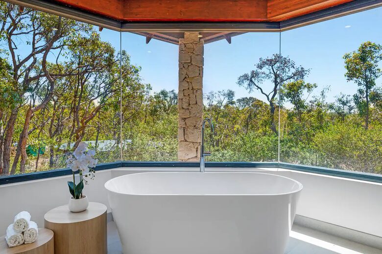 Caves Manor - Margaret River, Australia