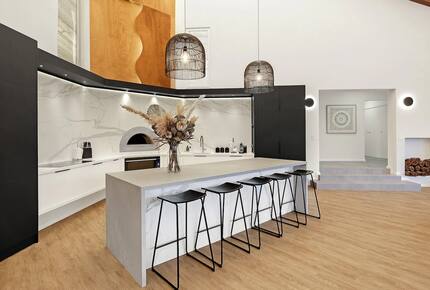 Caves Manor - Margaret River, Australia