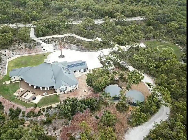 Caves Manor - Margaret River, Australia