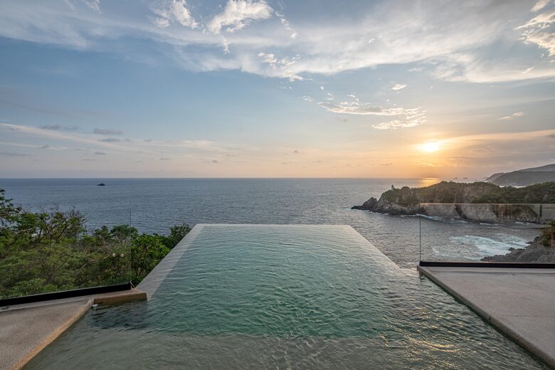 Casa Arena Stunning Getaway - Zihuatanejo, Mexico