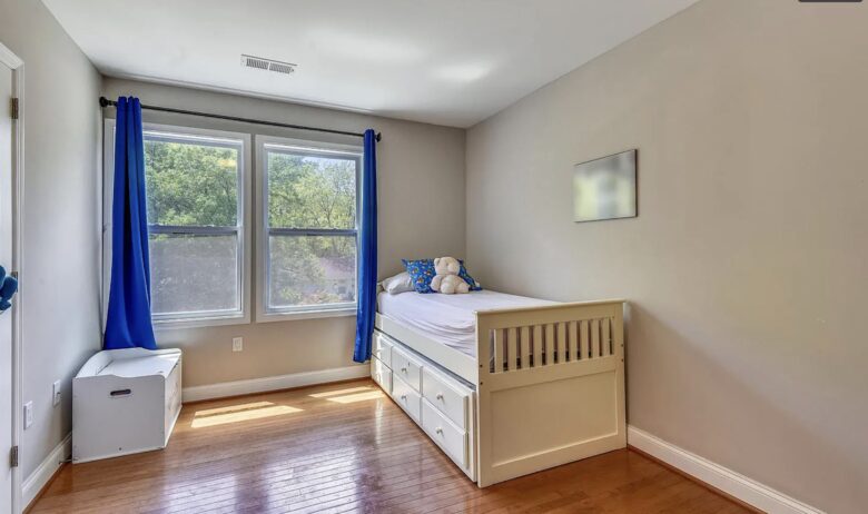 Modern Family Home in the DC Suburbs - Falls Church, Virginia