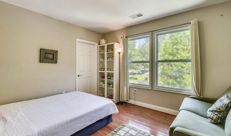 Modern Family Home in the DC Suburbs - Falls Church, Virginia