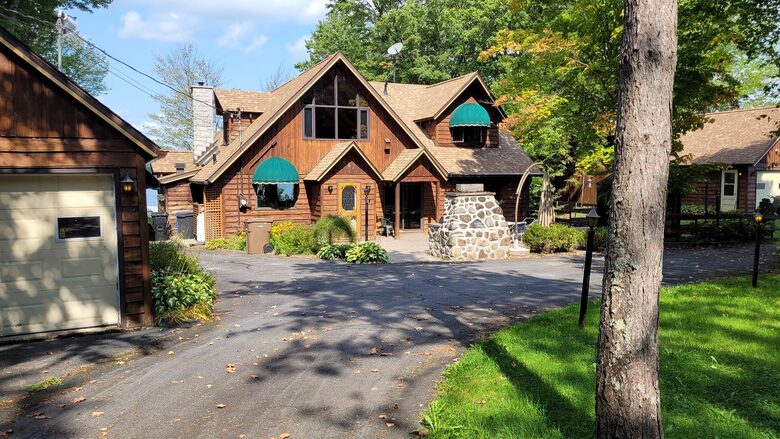 Tranquil Lakefront Cabin - Stratford, Canada