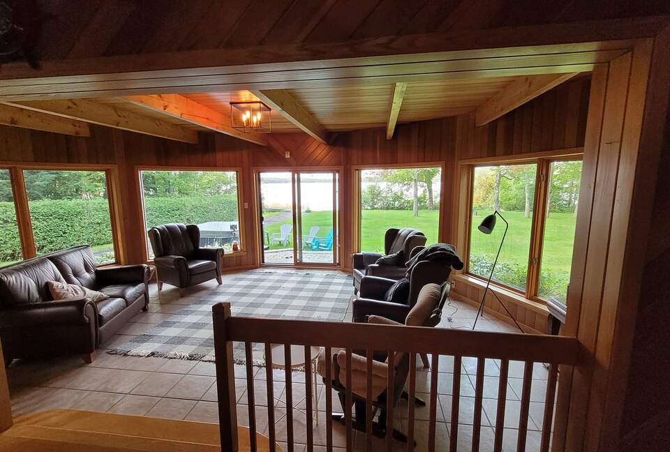 Tranquil Lakefront Cabin - Stratford, Canada