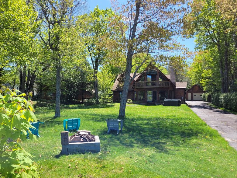 Tranquil Lakefront Cabin - Stratford, Canada