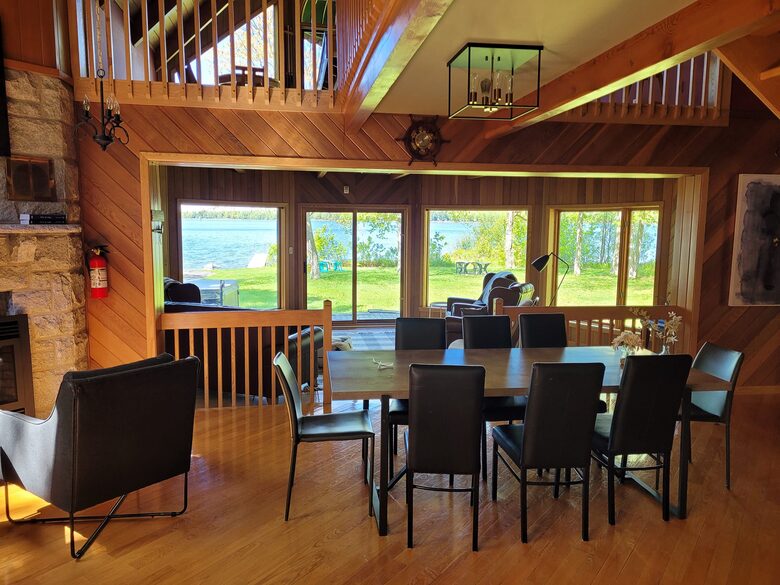 Tranquil Lakefront Cabin - Stratford, Canada