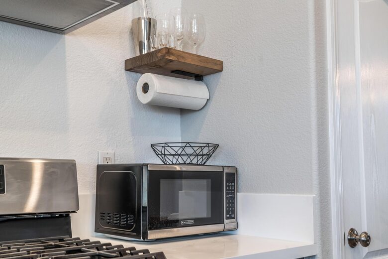 Vegas-Style Desert Luxury | Hot Tub + Gameroom - Henderson, Nevada