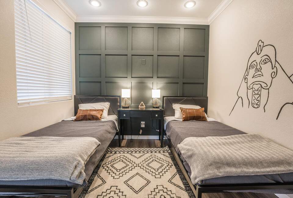 Vegas-Style Desert Luxury | Hot Tub + Gameroom - Henderson, Nevada