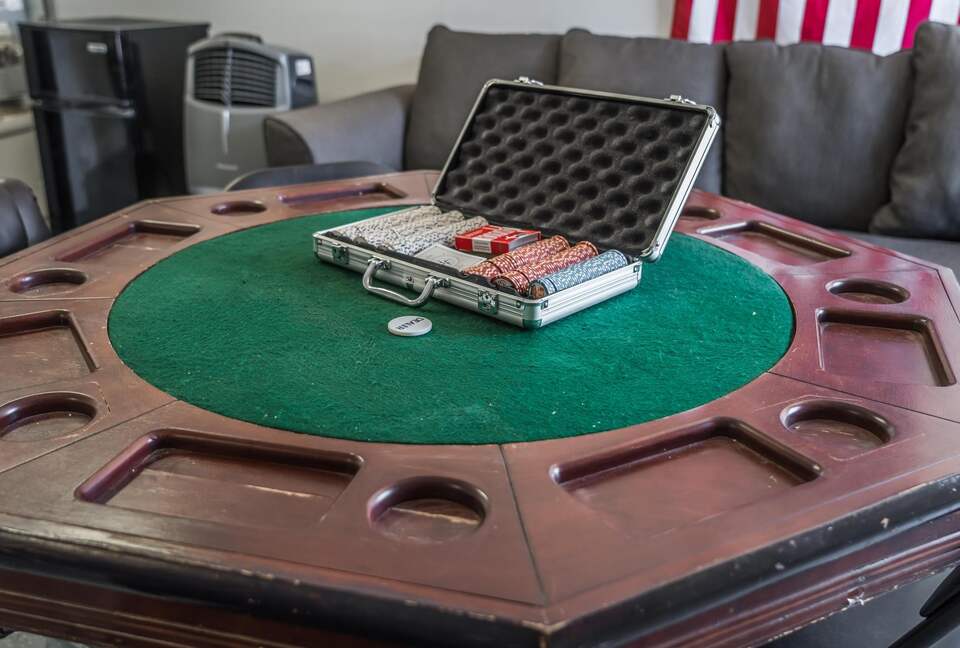 Vegas-Style Desert Luxury | Hot Tub + Gameroom - Henderson, Nevada