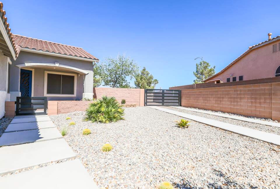 Vegas-Style Desert Luxury | Hot Tub + Gameroom - Henderson, Nevada