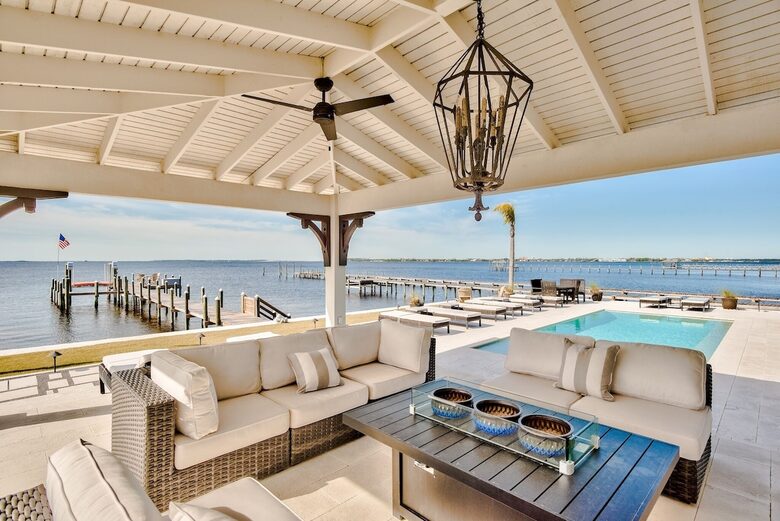 Bayfront Modern Getaway with a Pool - Panama City, Florida