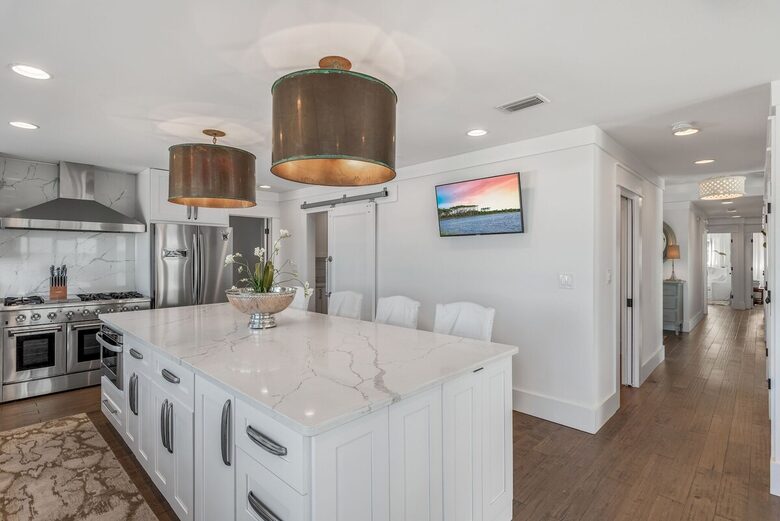 Bayfront Modern Getaway with a Pool - Panama City, Florida