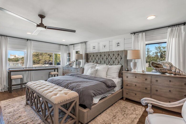 Bayfront Modern Getaway with a Pool - Panama City, Florida