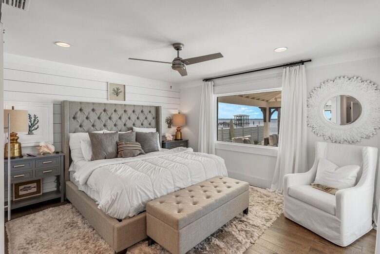 Bayfront Modern Getaway with a Pool - Panama City, Florida