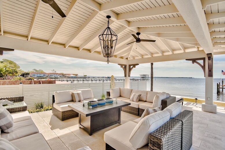 Bayfront Modern Getaway with a Pool - Panama City, Florida