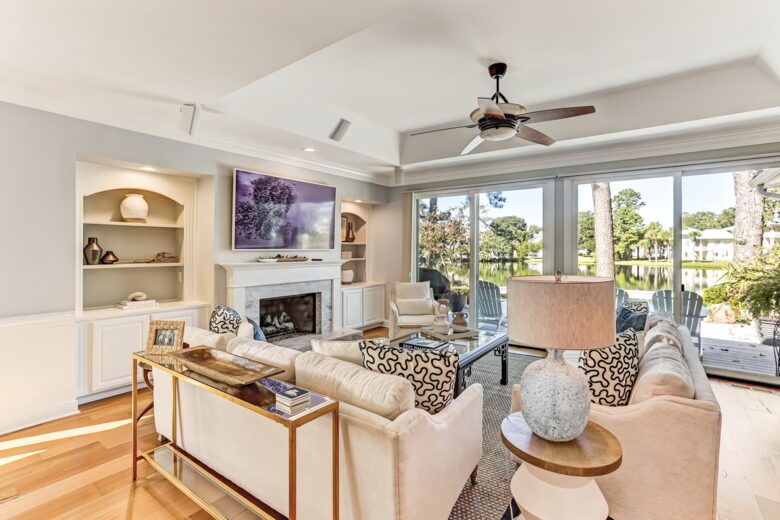 Bell Cottage on Lagoon - Savannah, Georgia