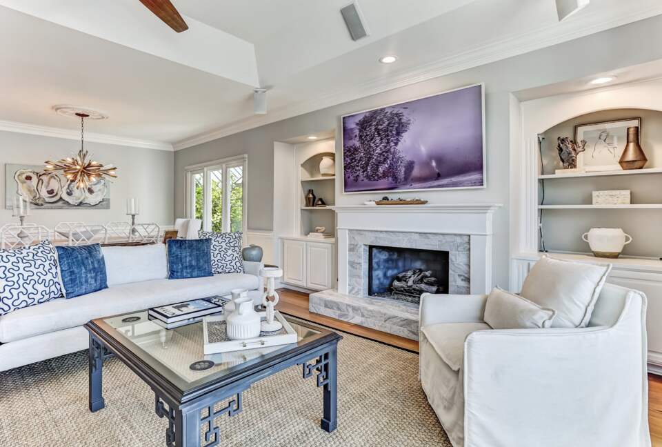 Bell Cottage on Lagoon - Savannah, Georgia