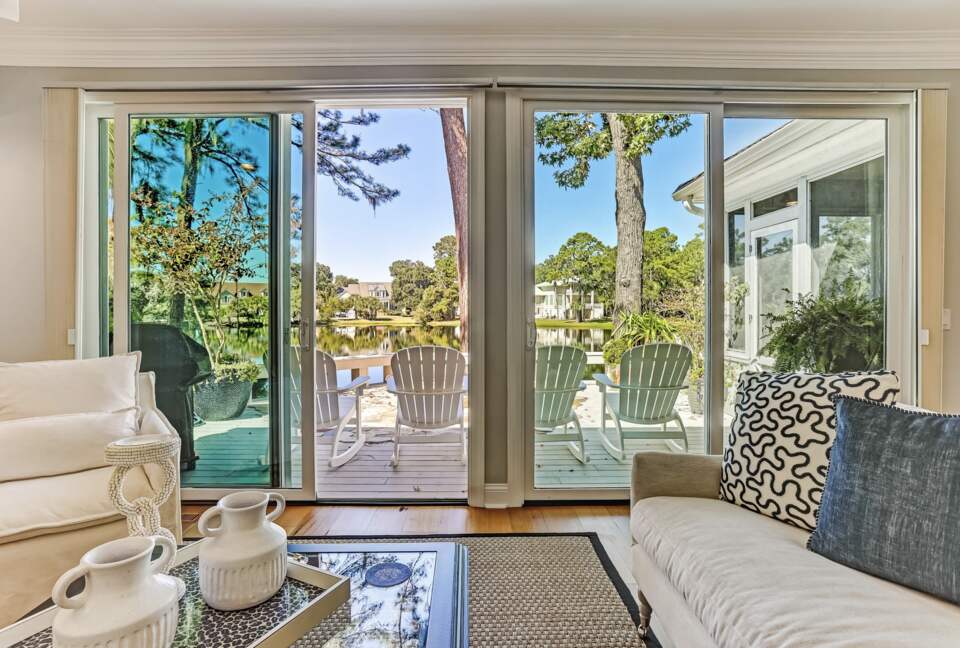 Bell Cottage on Lagoon - Savannah, Georgia