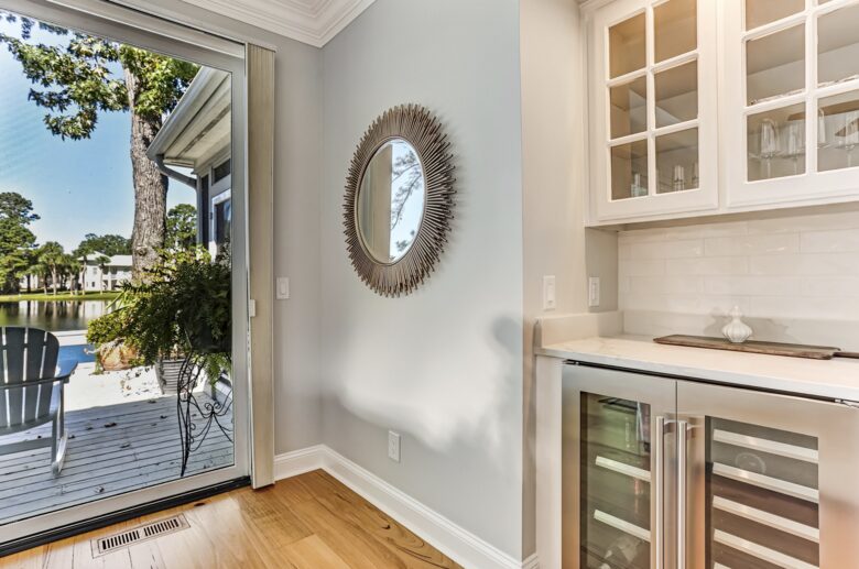 Bell Cottage on Lagoon - Savannah, Georgia