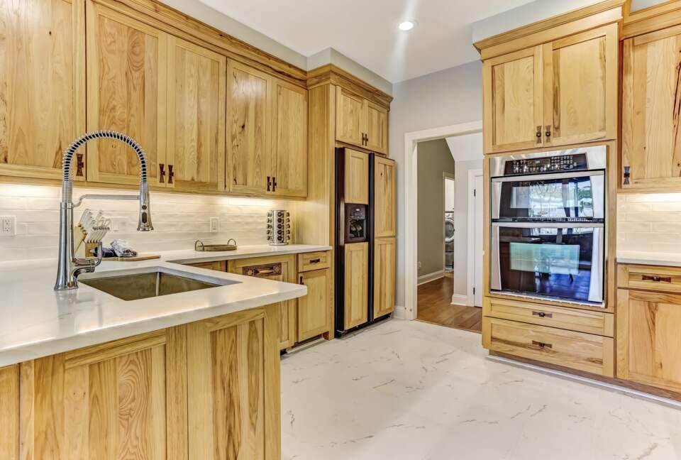 Bell Cottage on Lagoon - Savannah, Georgia