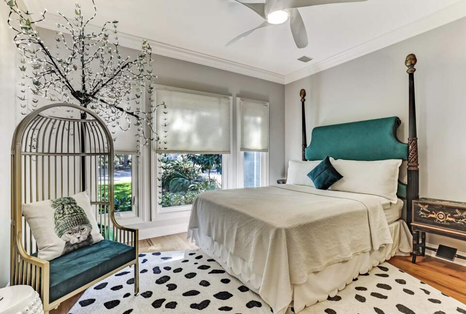 Bell Cottage on Lagoon - Savannah, Georgia