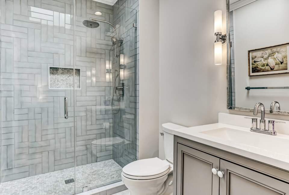 Bell Cottage on Lagoon - Savannah, Georgia