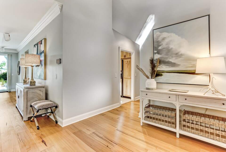 Bell Cottage on Lagoon - Savannah, Georgia