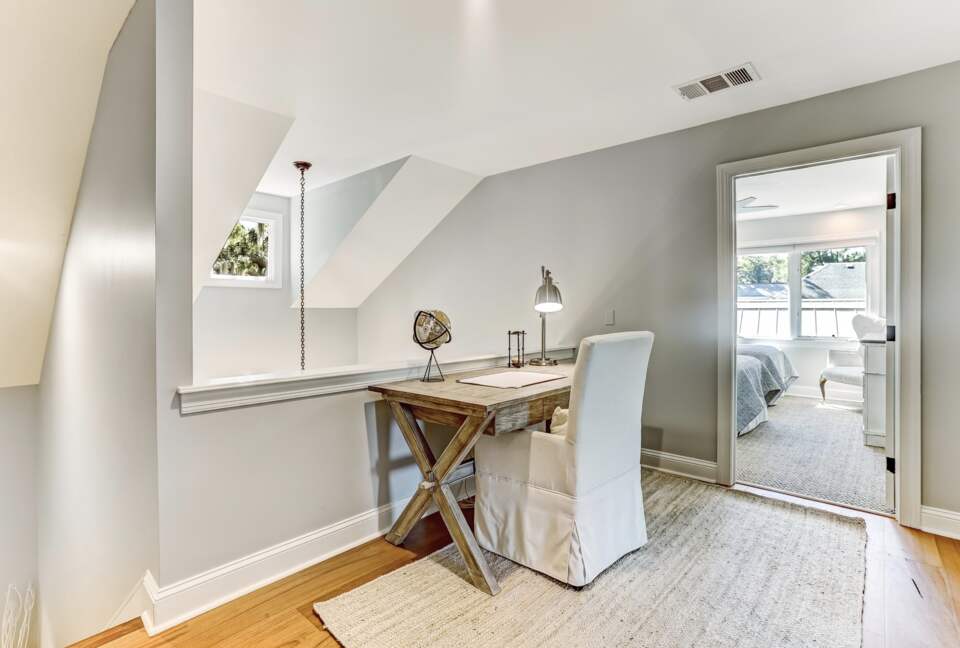 Bell Cottage on Lagoon - Savannah, Georgia