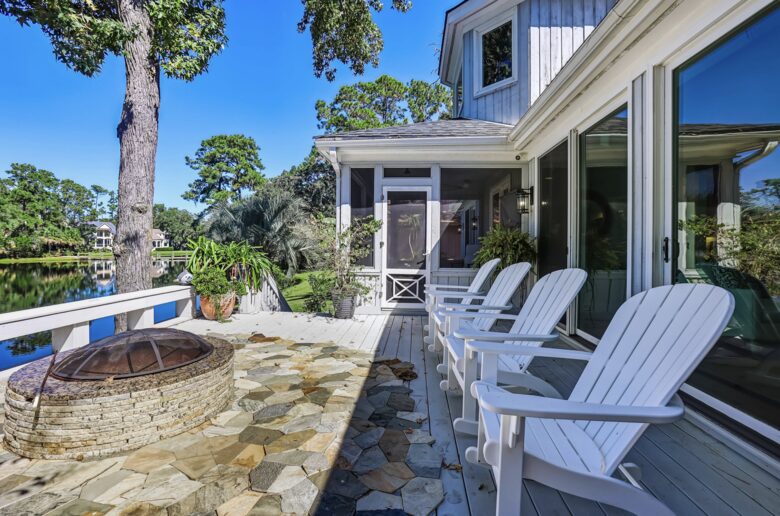 Bell Cottage on Lagoon - Savannah, Georgia