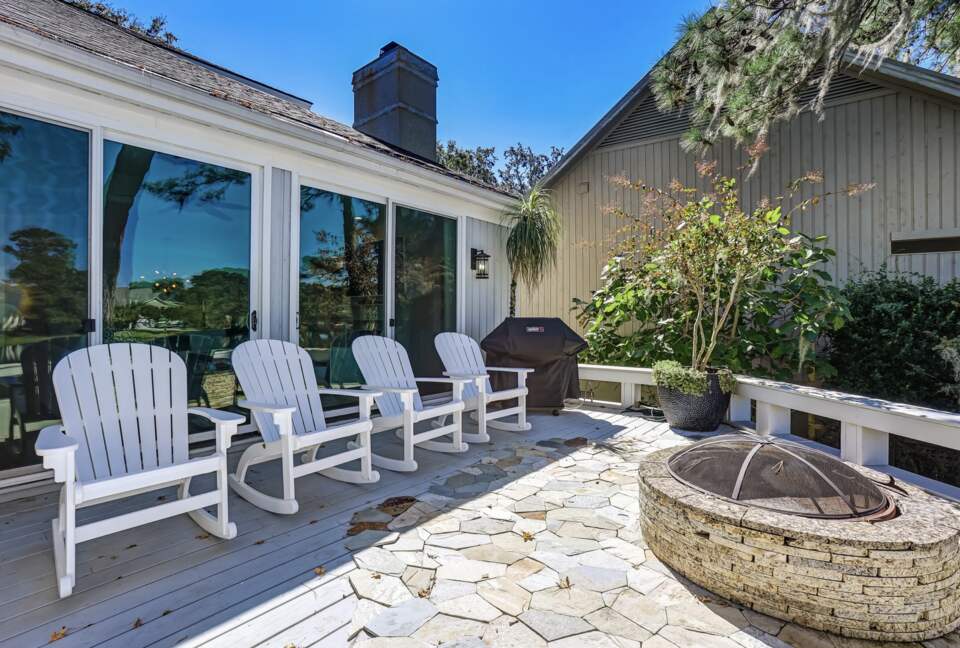 Bell Cottage on Lagoon - Savannah, Georgia